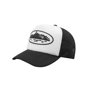 ISLAND PUFF PRINT TRUCKER HAT [WHITE/BLACK]